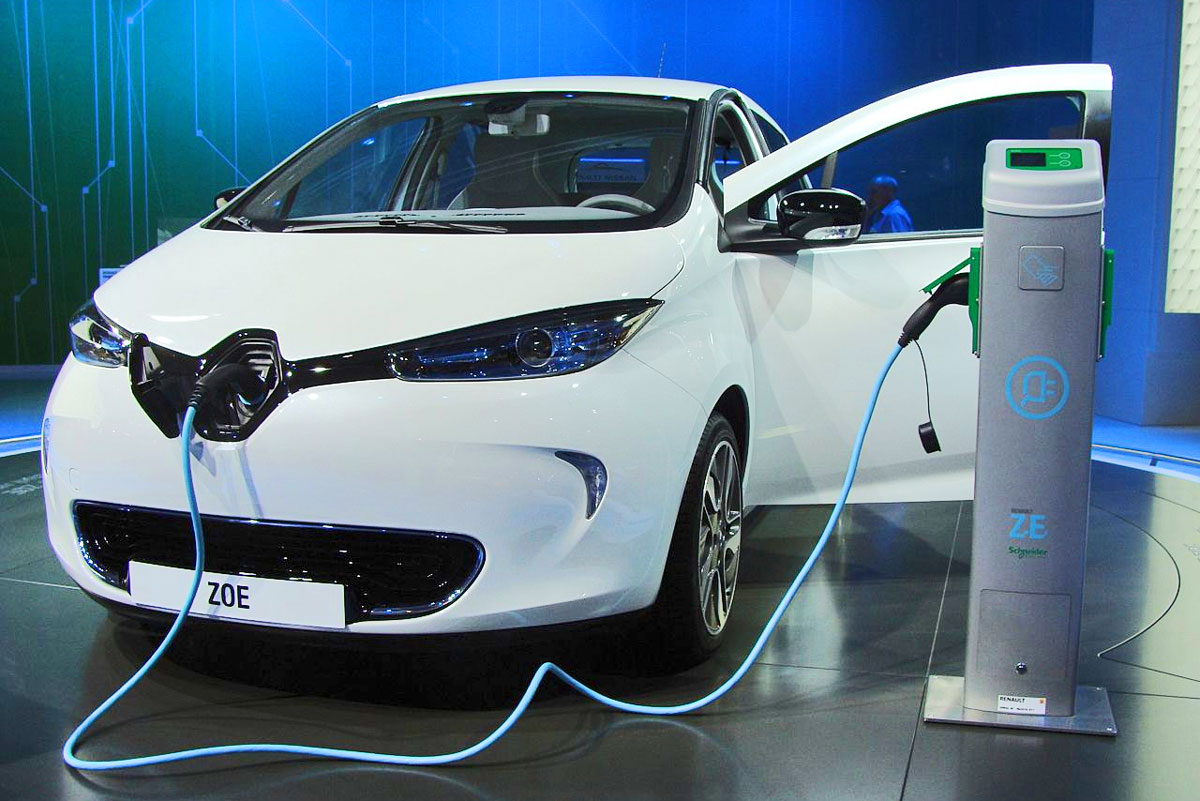 Electric-car-sales-surged-in-2017