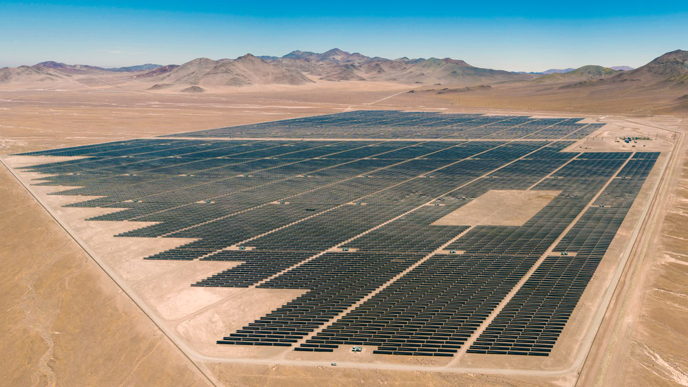 Worlds-First-Solar-Power-Plant-in-Chile-to-Deliver-Grid-Services-Luz-del-Norte