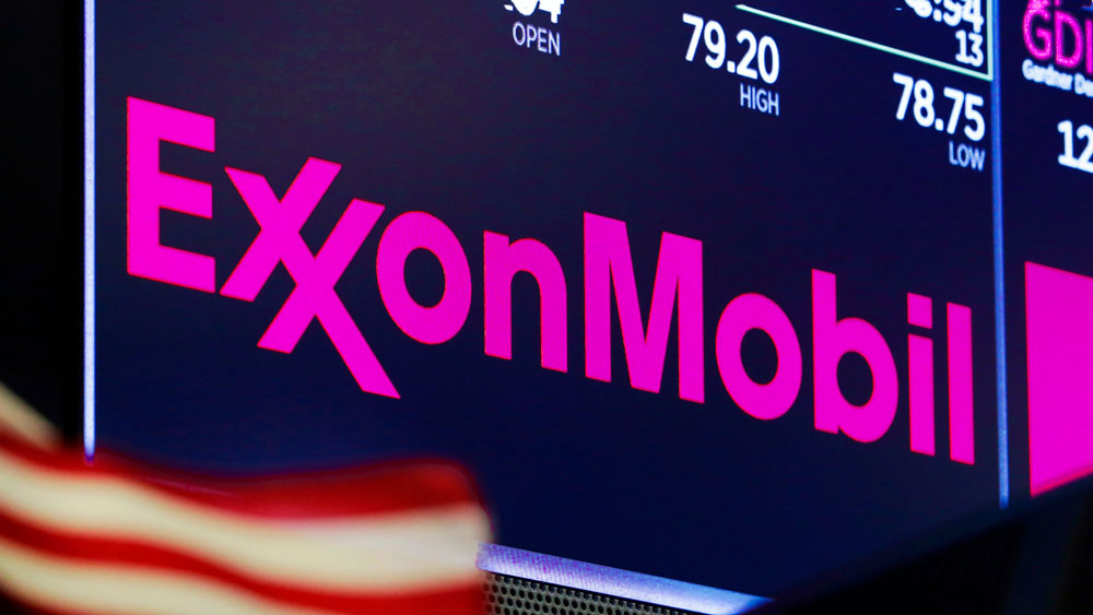 ExxonMobil-Slashes-Capital-Spending-by-30-percent