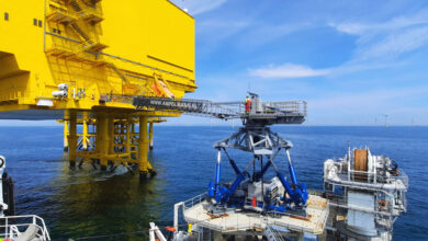 The-Ampelmann-E1000-system-enabling-safe-personnel-transfers-in-the-North-Sea