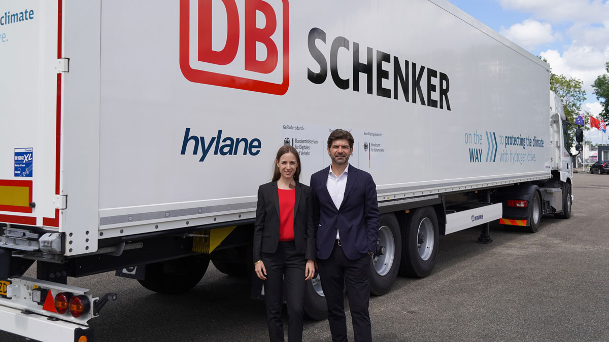 DB-Schenker-First-Fuel-cell-Powered-Trucks-from-hylane
