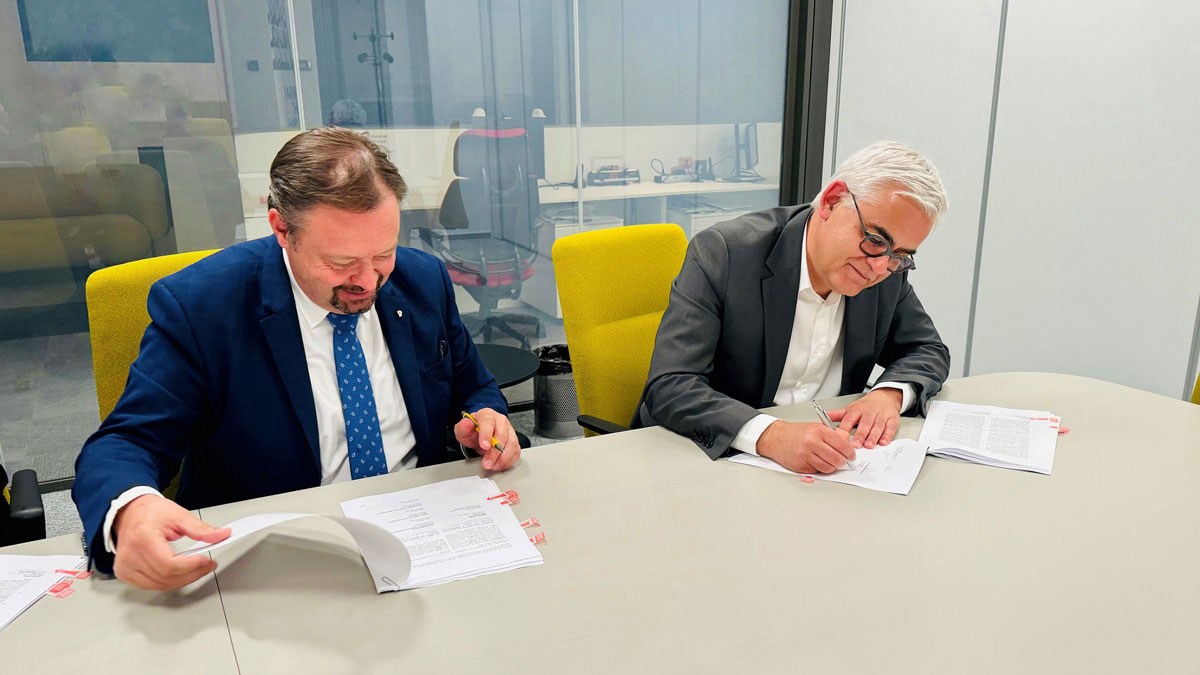OMV-Petrom-and-Saint-Gobain-Romania-Sign-Renewable-Energy-Supply-Agreement